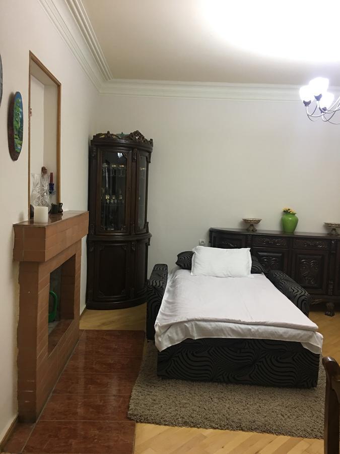 Guesthouse Zeinabi Тбілісі Екстер'єр фото