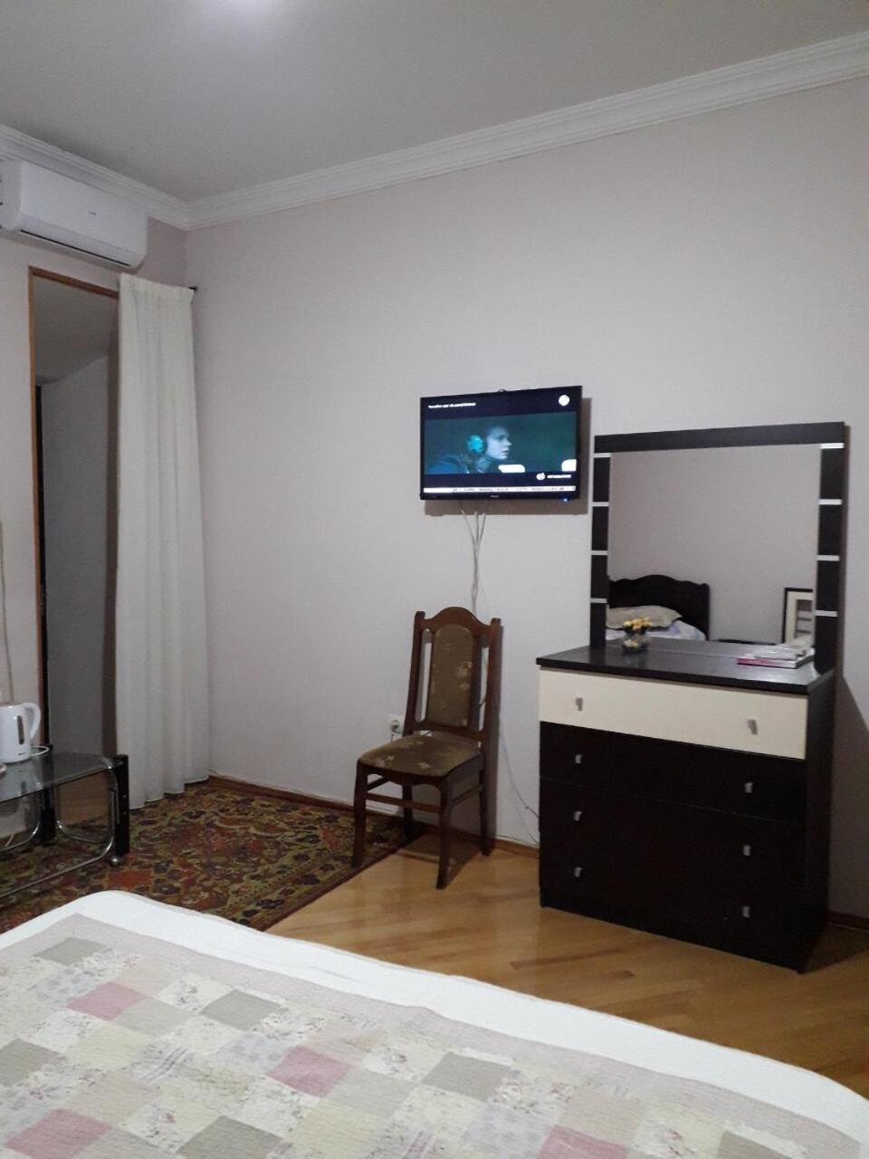 Guesthouse Zeinabi Тбілісі Екстер'єр фото